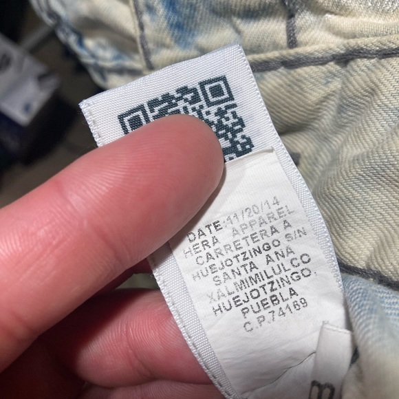 Rare! Jimmy Super T in “MINERAL REEF” wash True Religion size Medium - Picture 4 of 6